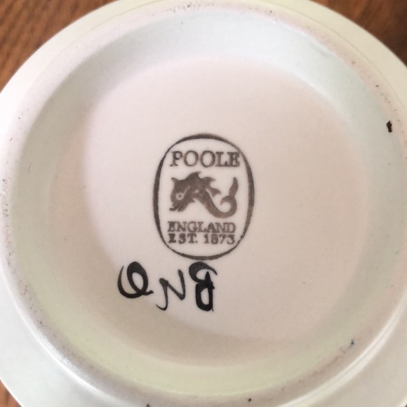 Poole Pottery Traditional Ware Floral Vase BN ~ vintage - Picture 6 of 7